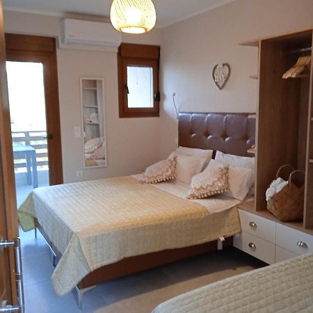Porto Athos Apartments Nea Roda Ngoại thất bức ảnh